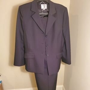 Pants Suit
